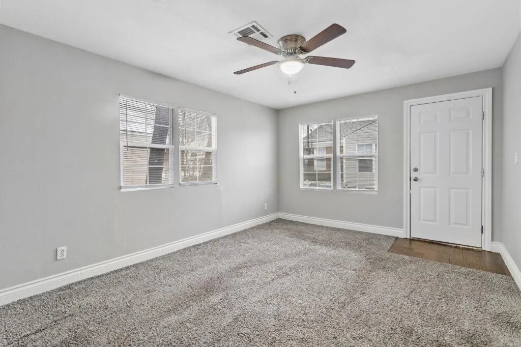 Photo 3 — 2321 NW 33rd Street, Oklahoma City, OK 73112