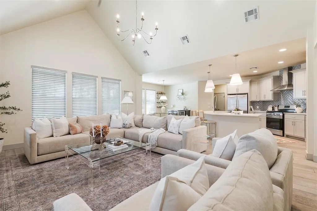 Photo 4 — 5521 N Miller Avenue, Oklahoma City, OK 73112