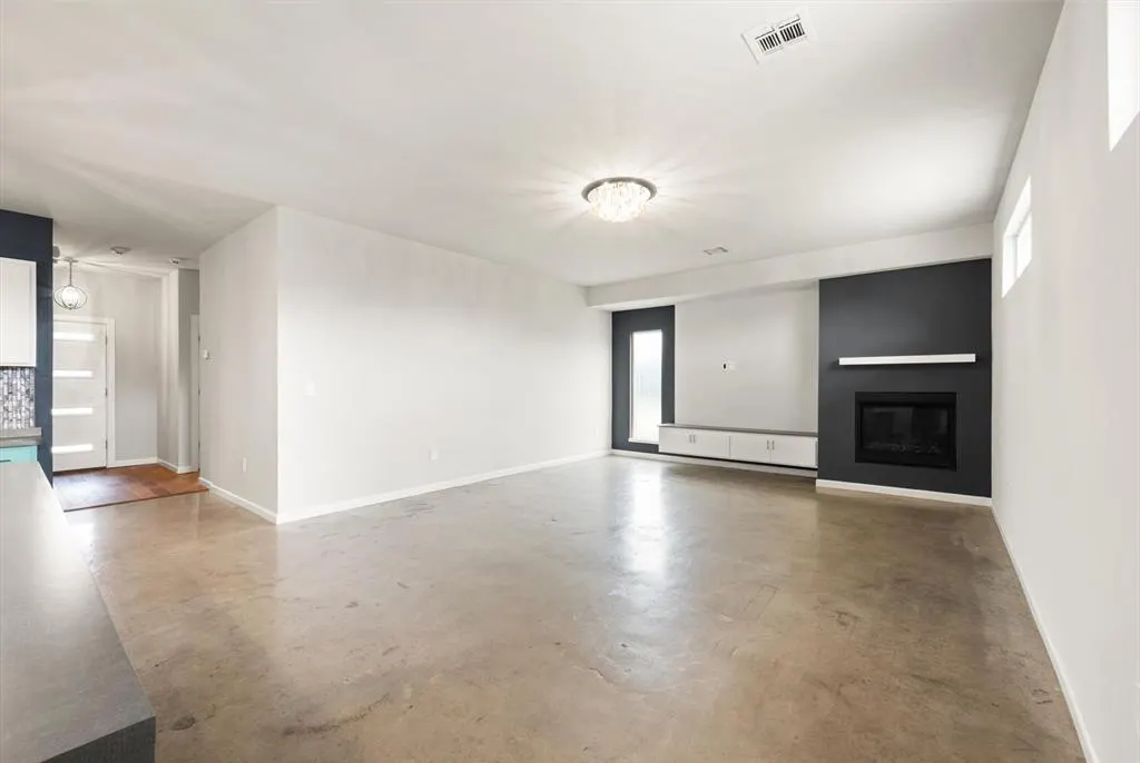 Photo 3 — 7112 NW 146th Street, Oklahoma City, OK 73142