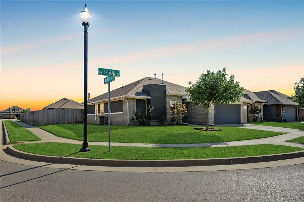 Photo 43 — 7112 NW 146th Street, Oklahoma City, OK 73142