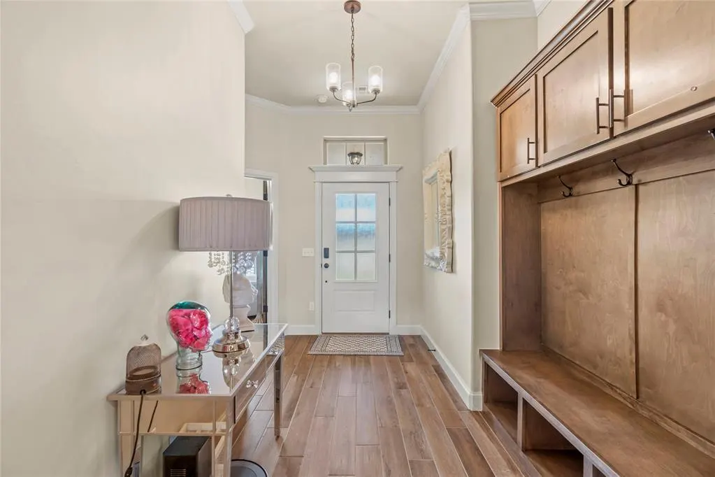 Photo 3 — 2253 N Payton Court, Mustang, OK 73064
