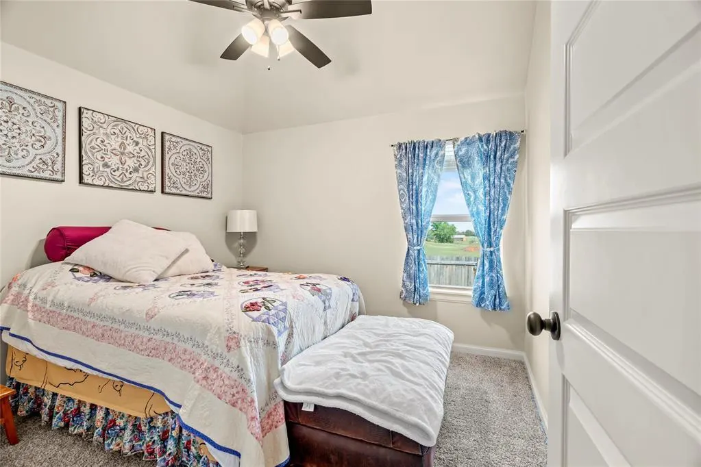 Photo 10 — 2253 N Payton Court, Mustang, OK 73064