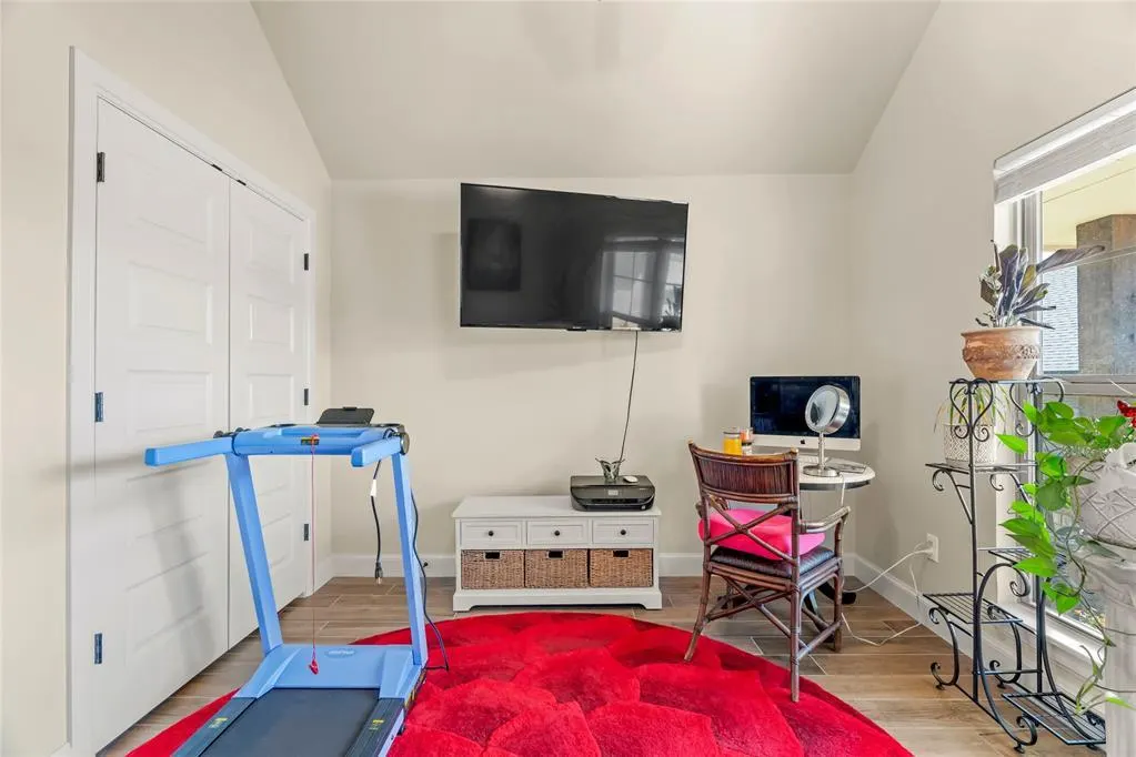 Photo 13 — 2253 N Payton Court, Mustang, OK 73064