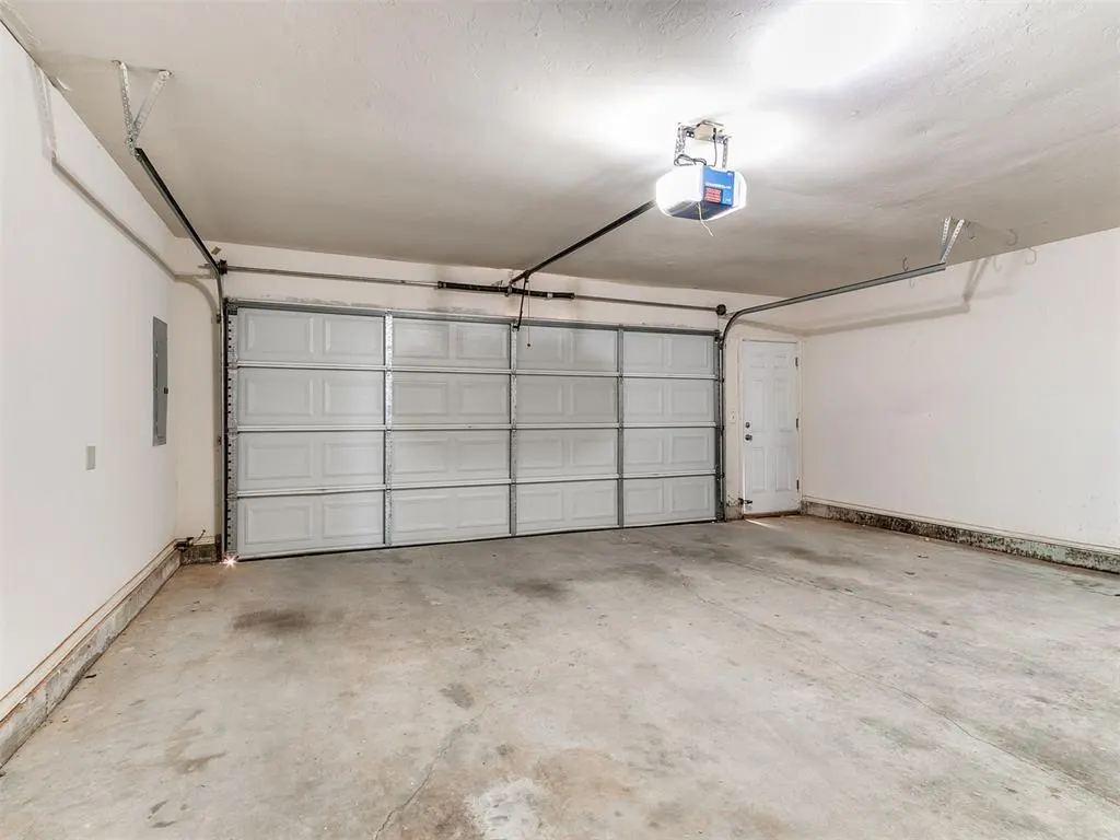 Photo 41 — 2634 Featherstone Road B, Oklahoma City, OK 73120