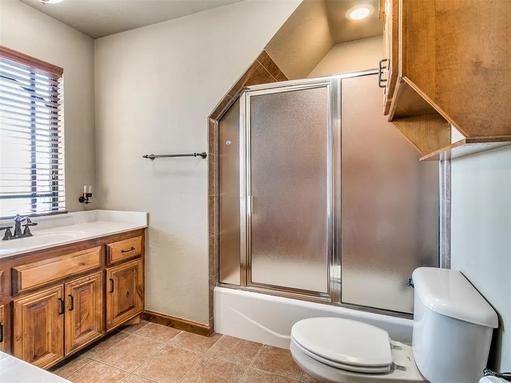 Photo 34 — 2821 SW 137th Street, Oklahoma City, OK 73170