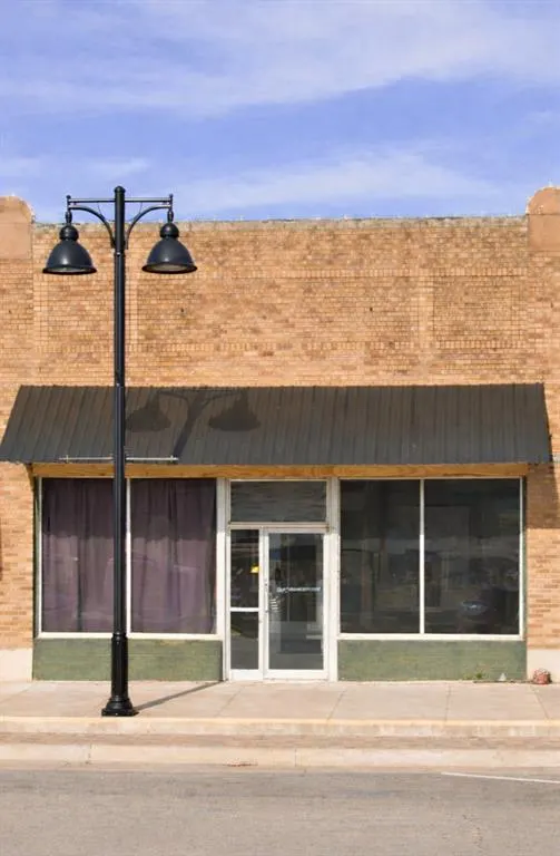 Front exterior — 213 W Main Street, Purcell, OK 73080