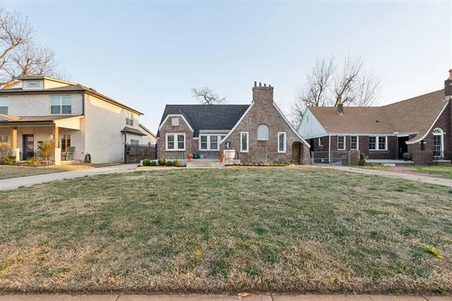 Photo 2 — 918 NE 17th Street, Oklahoma City, OK 73105