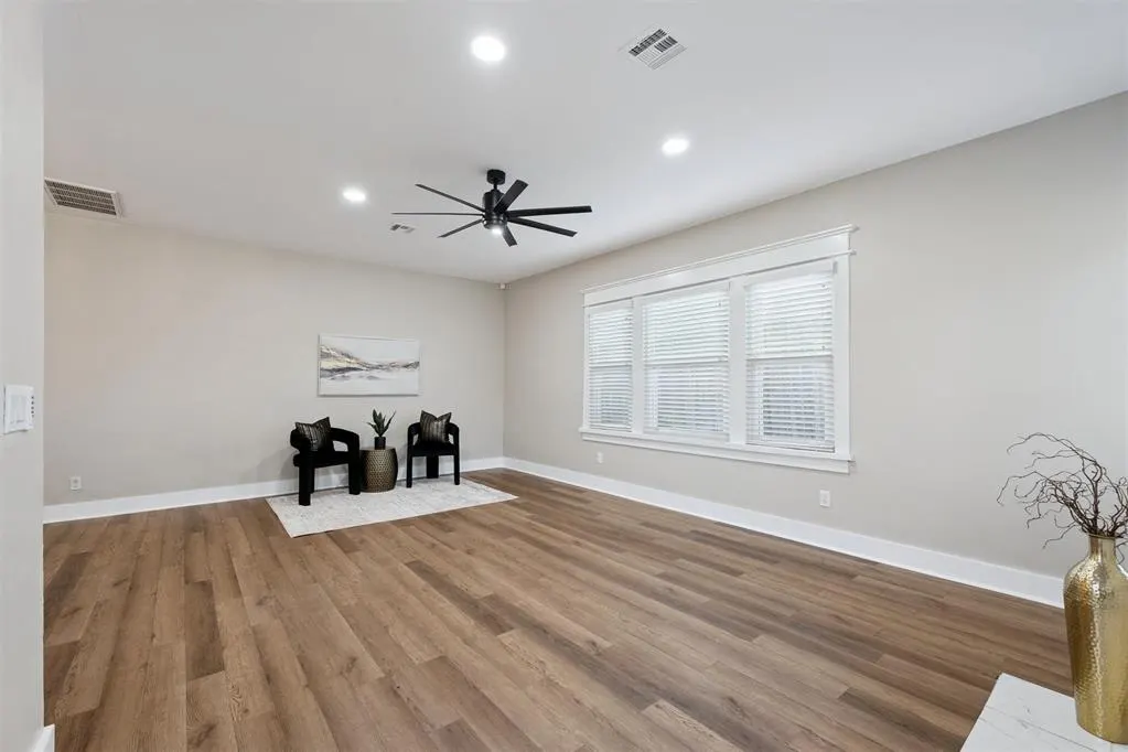 Photo 10 — 918 NE 17th Street, Oklahoma City, OK 73105