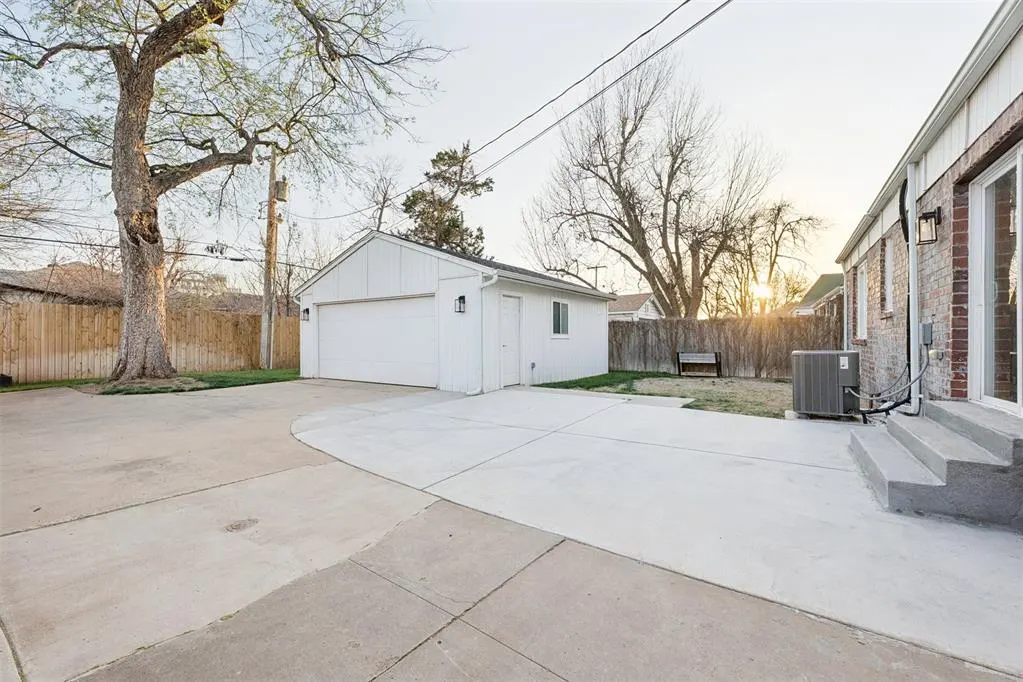 Photo 46 — 918 NE 17th Street, Oklahoma City, OK 73105