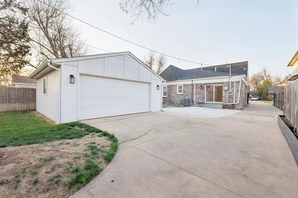 Photo 49 — 918 NE 17th Street, Oklahoma City, OK 73105