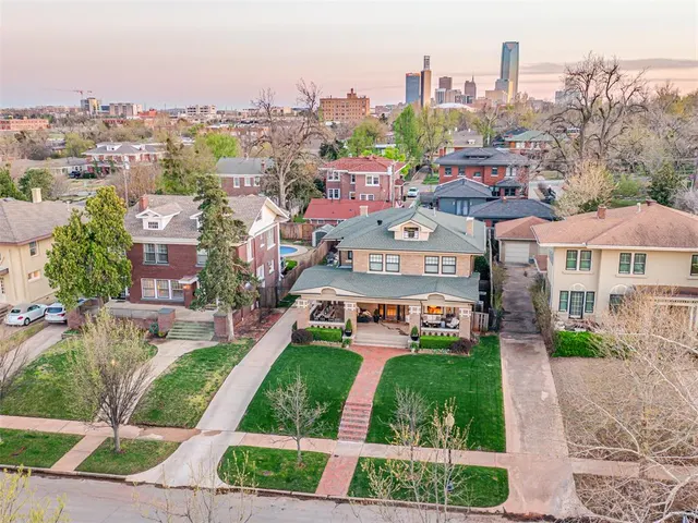 Photo 8 — 208 NW 19th Street, Oklahoma City, OK 73103