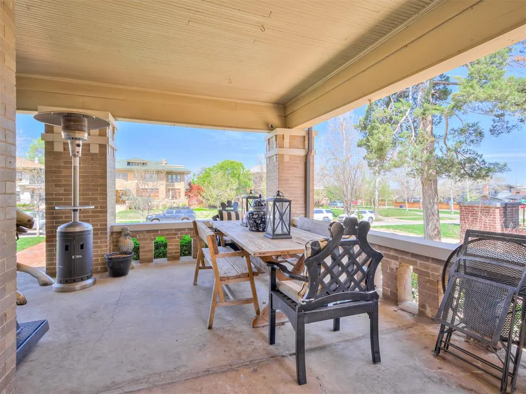 Photo 12 — 208 NW 19th Street, Oklahoma City, OK 73103