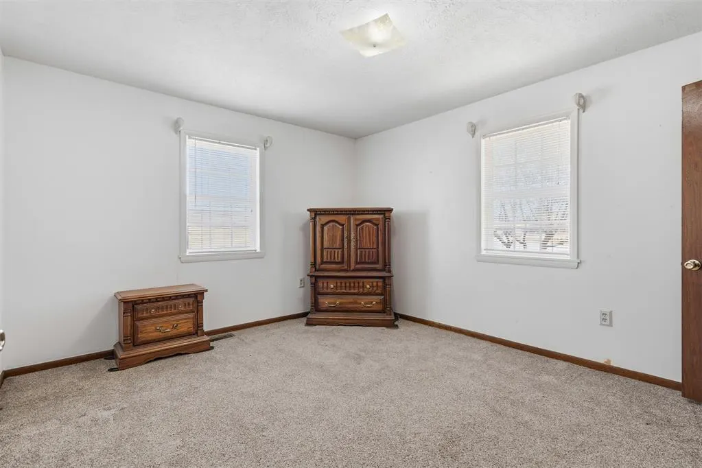 Photo 12 — 604 N Main Street, Elmore City, OK 73433