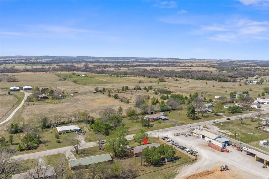 Photo 34 — 604 N Main Street, Elmore City, OK 73433
