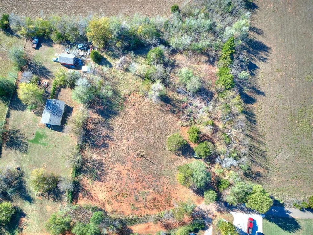 Photo 9 — 531 S Monocoupe Lane, Mustang, OK 73064