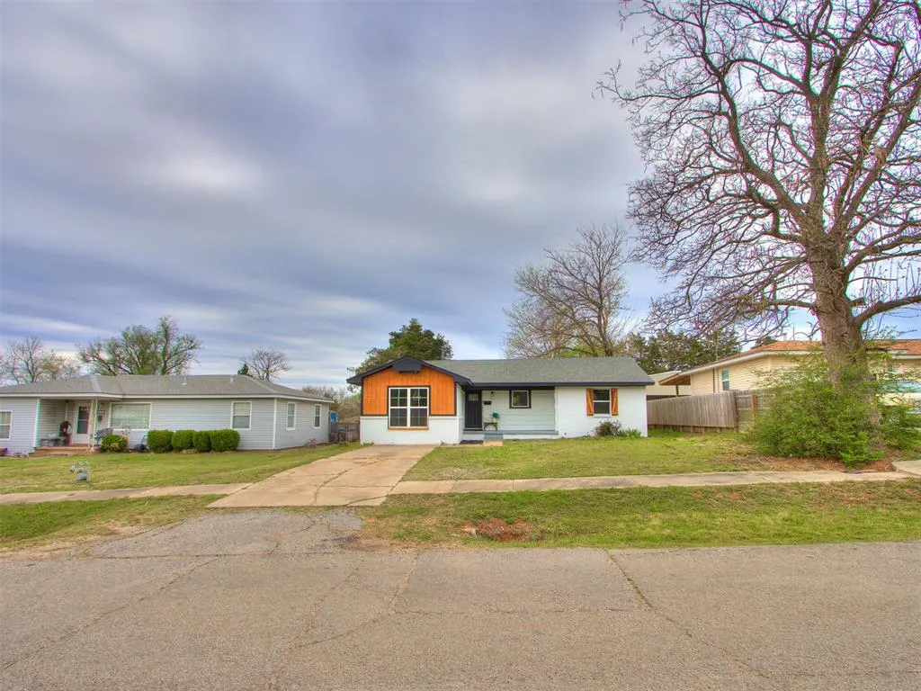 Photo 34 — 417 E Beech Street, Tecumseh, OK 74873