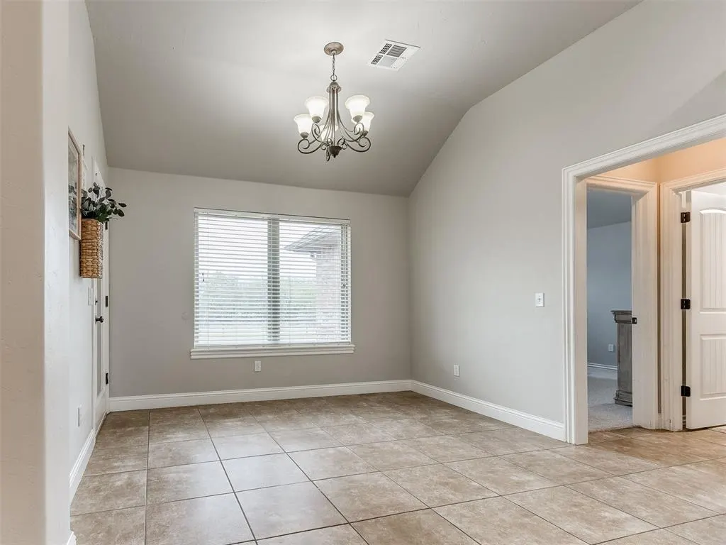 Photo 17 — 13692 S County Line Road, Cashion, OK 73016