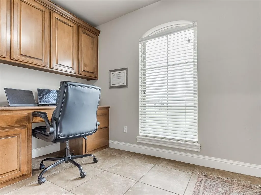 Photo 21 — 13692 S County Line Road, Cashion, OK 73016