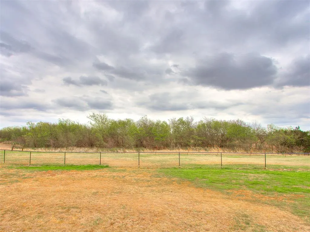 Photo 24 — 13692 S County Line Road, Cashion, OK 73016