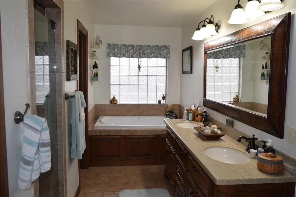 Photo 23 — 8770 Payton Lane, Newalla, OK 74857