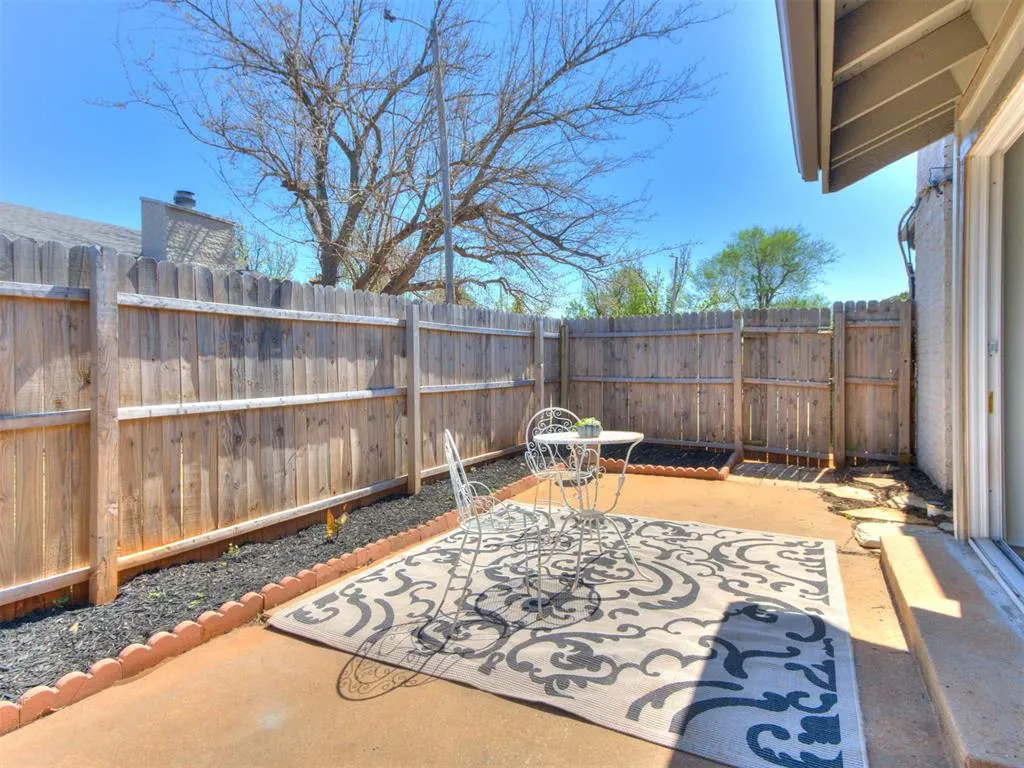 Photo 26 — 5841 Hefner Village Court, Oklahoma City, OK 73162