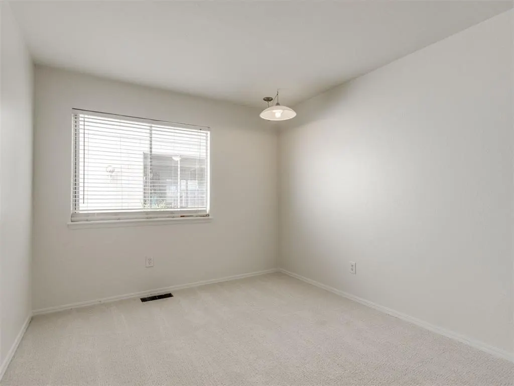 Photo 28 — 5841 Hefner Village Court, Oklahoma City, OK 73162