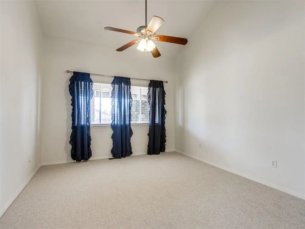 Photo 30 — 5841 Hefner Village Court, Oklahoma City, OK 73162