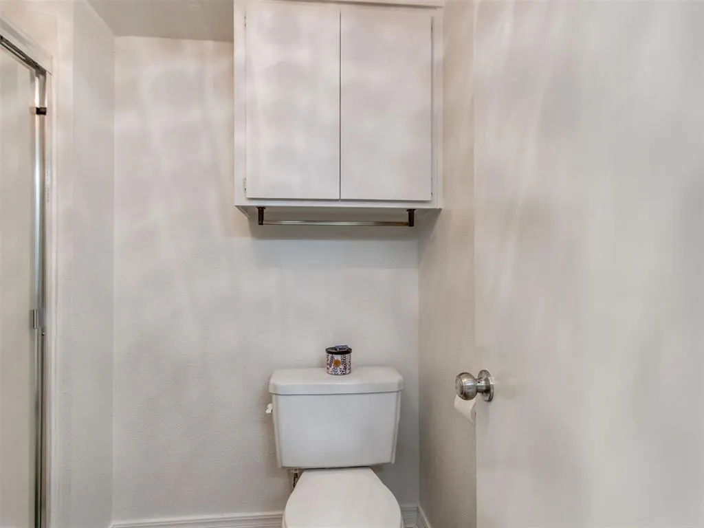 Photo 35 — 5841 Hefner Village Court, Oklahoma City, OK 73162