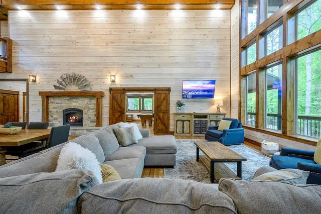 Photo 6 — 254 Green Apple Trail, Broken Bow, OK 74728