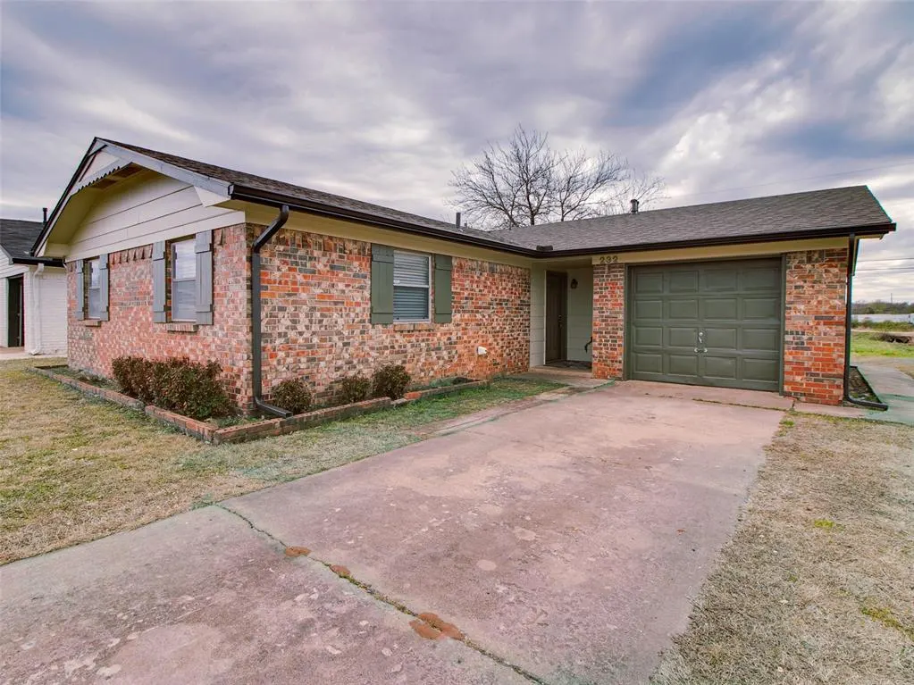 Front exterior — 232 S 5th Avenue, Stroud, OK 74079