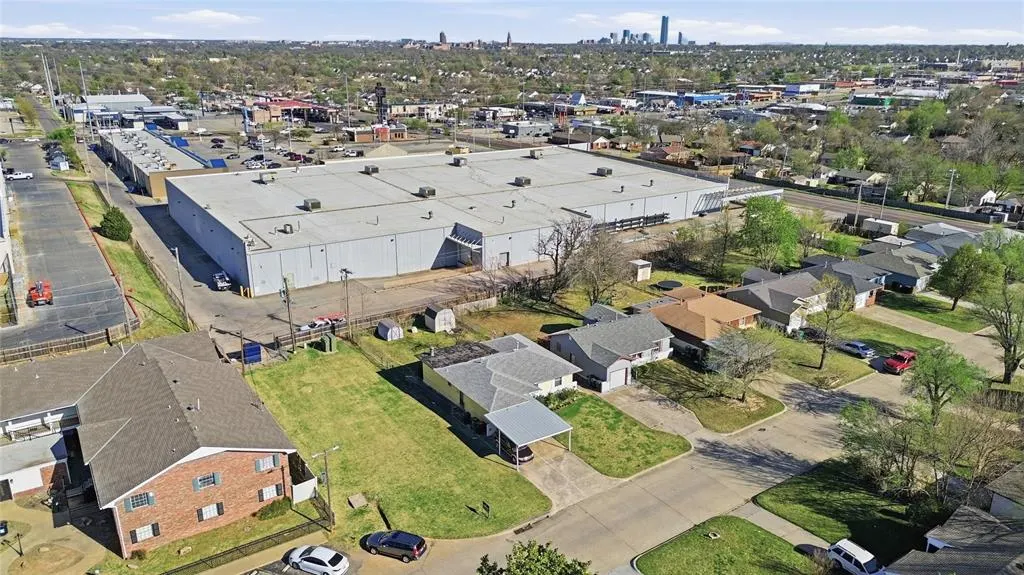 Photo 2 — 3732 N Hartford Street Street, Oklahoma City, OK 73112