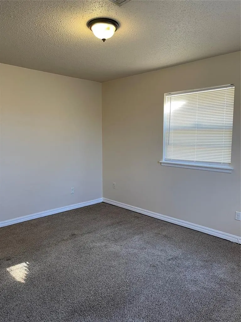 Photo 10 — 1004 Hampton Drive, Del City, OK 73115