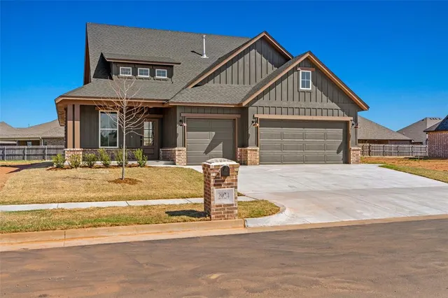 Photo 3 — 2924 River Birch Lane, Yukon, OK 73099