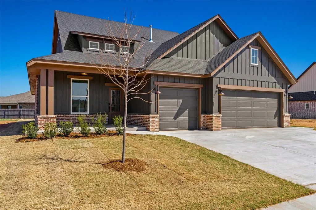 Photo 4 — 2924 River Birch Lane, Yukon, OK 73099