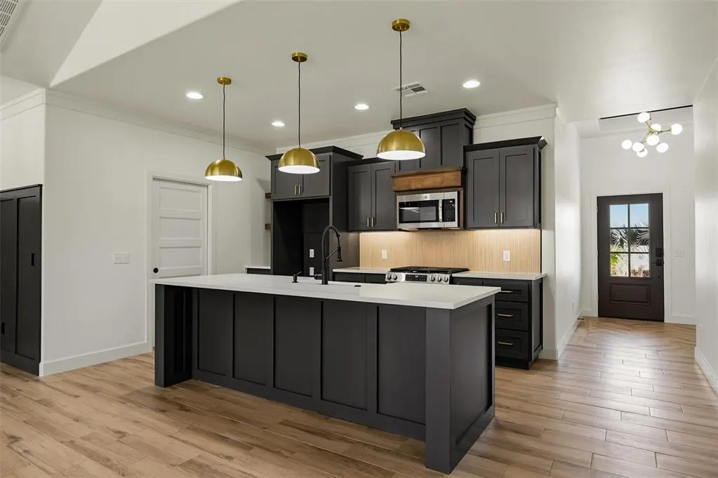 Photo 8 — 2924 River Birch Lane, Yukon, OK 73099