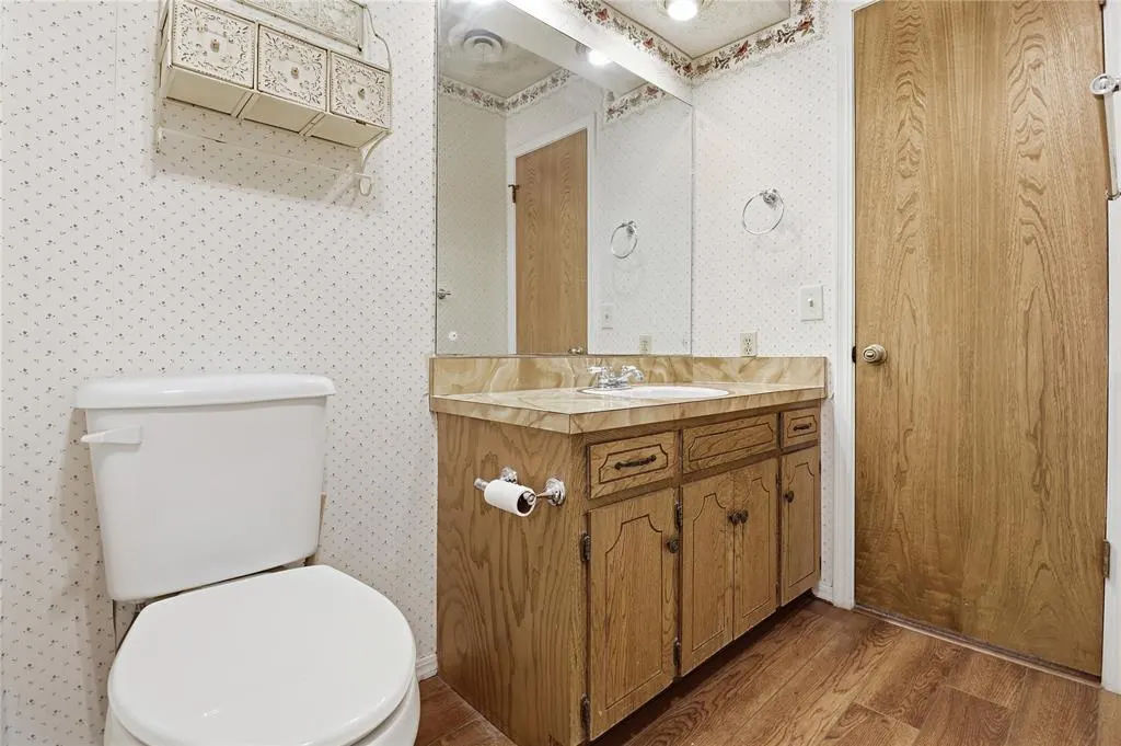 Photo 34 — 819 N Broadway Avenue, Hobart, OK 73651