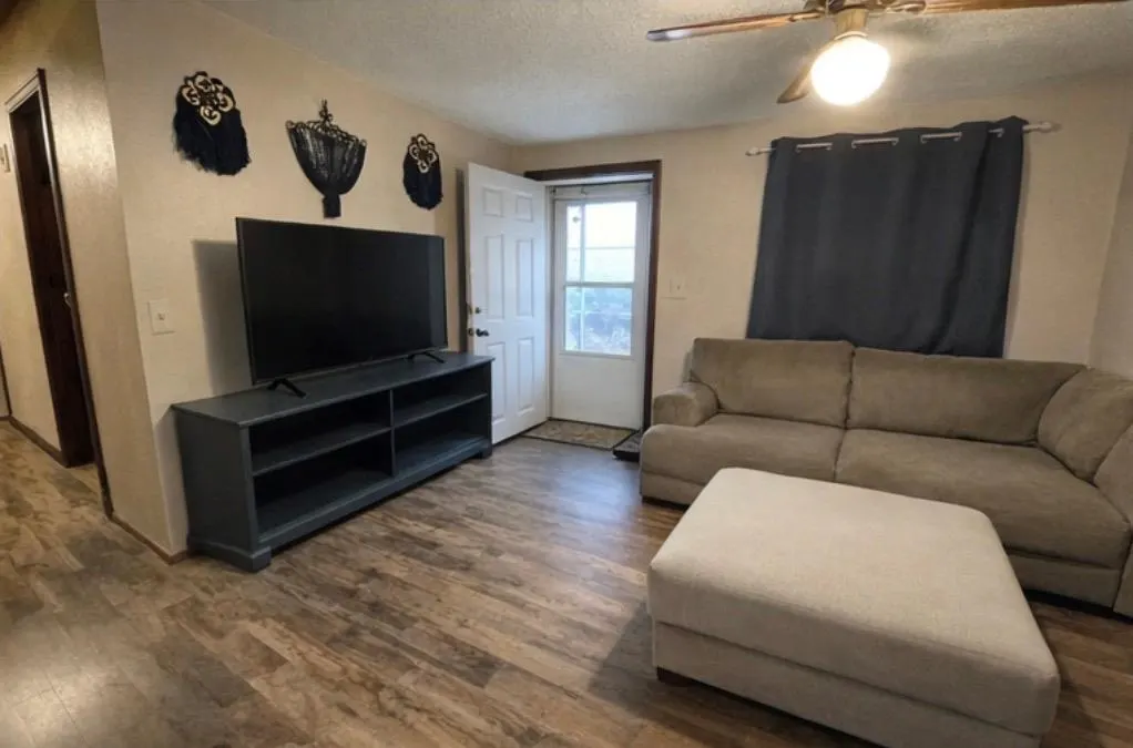 Photo 3 — 111 Sterling Drive, Chickasha, OK 73018