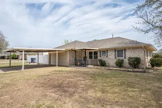 Sold home at 6820 S Klein Avenue