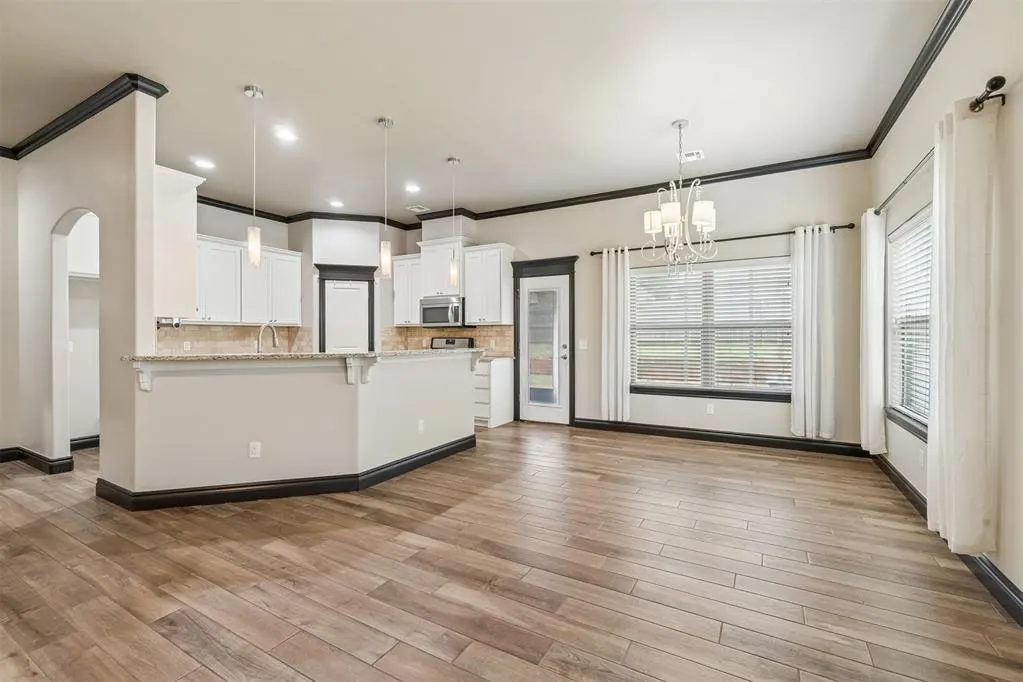 Photo 9 — 19024 Pinehurst Trail Drive, Edmond, OK 73012