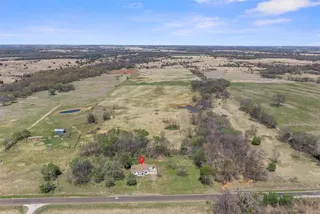 Sold home at 27419 E County Road 1680 Road