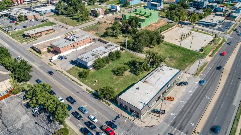 Photo 4 — 918 NW 10th Street, Oklahoma City, OK 73106