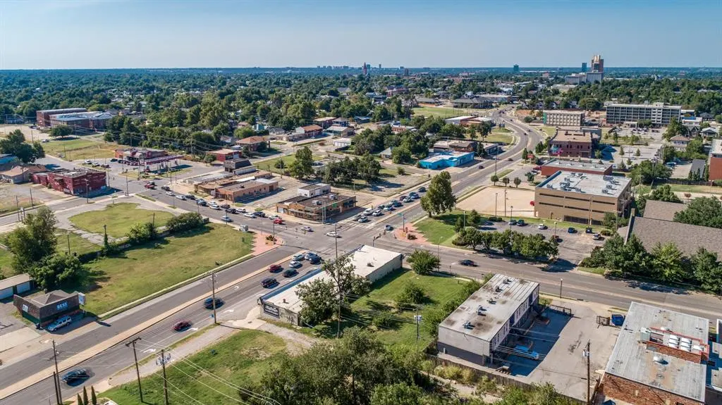 Photo 9 — 918 NW 10th Street, Oklahoma City, OK 73106