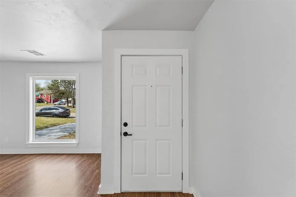 Photo 6 — 2140 NW 34th Street, Oklahoma City, OK 73112