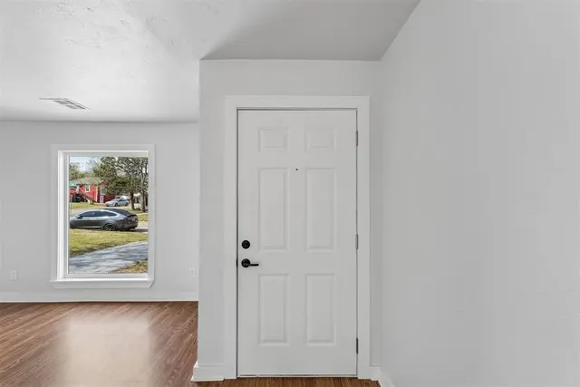 Photo 6 — 2140 NW 34th Street, Oklahoma City, OK 73112