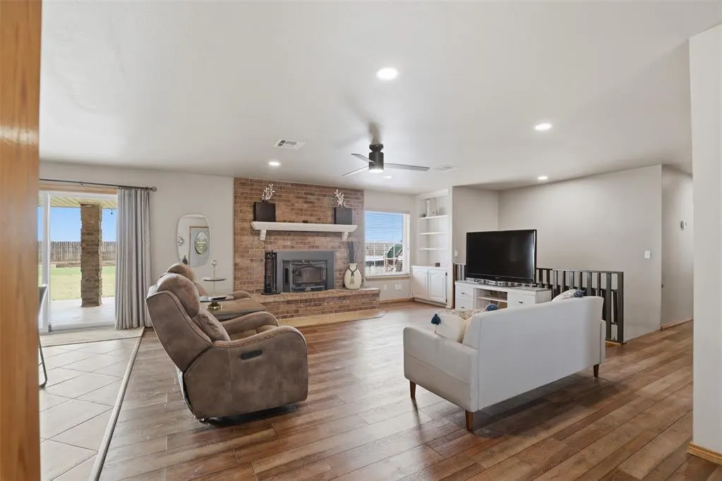 Photo 10 — 19141 Cottonwood Acres, Kingfisher, OK 73750