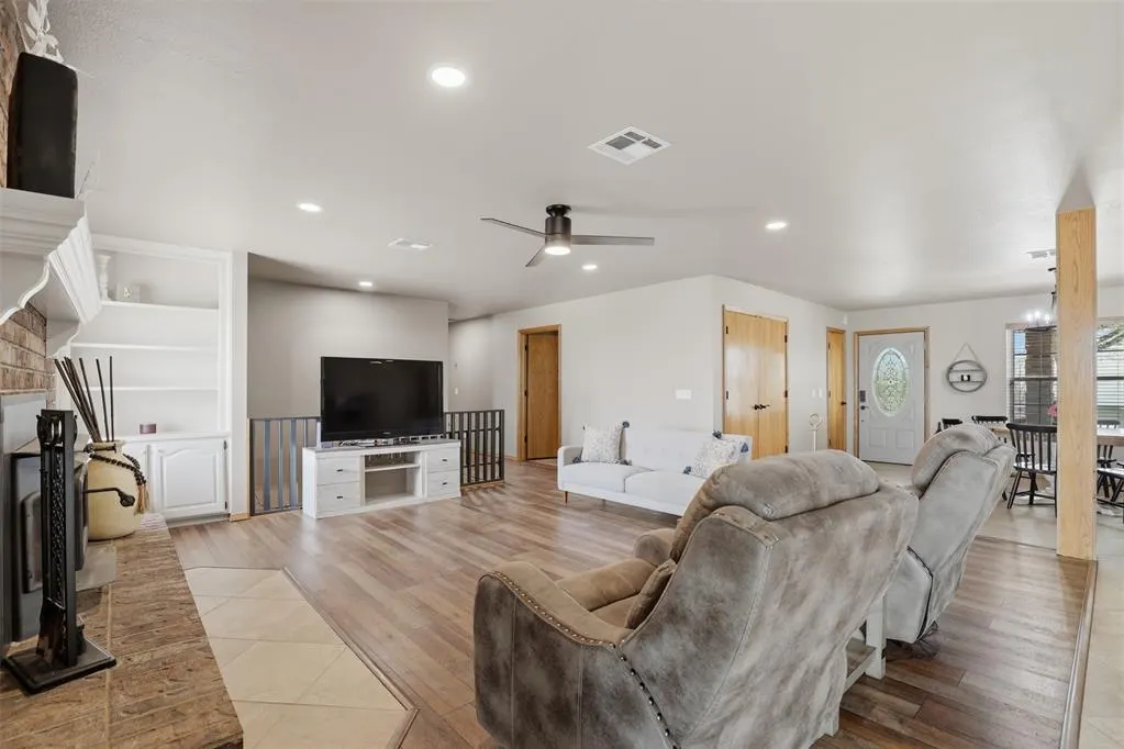 Photo 11 — 19141 Cottonwood Acres, Kingfisher, OK 73750