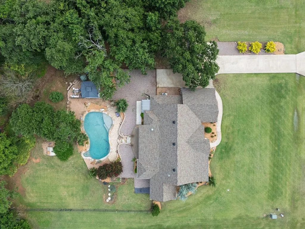 Photo 5 — 19295 Abigail Drive, Shawnee, OK 74801