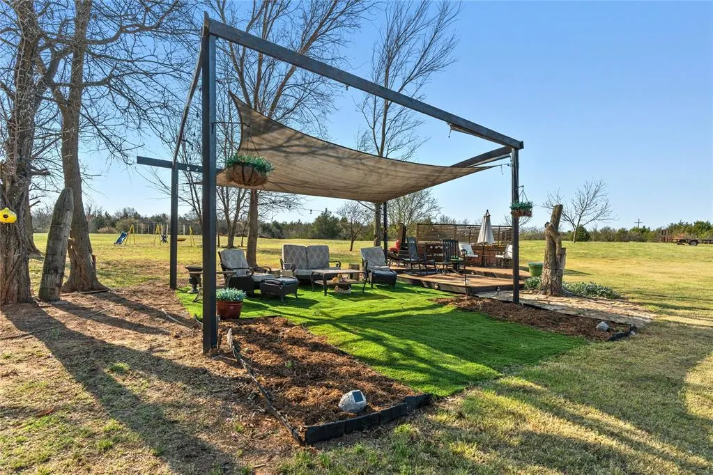 Photo 23 — 37321 Lake Road, Shawnee, OK 74801