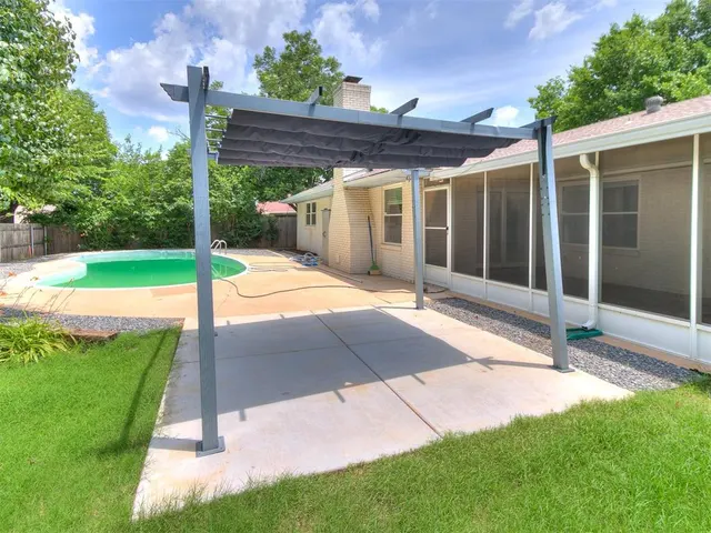 Photo 2 — 2317 NW 119 Street, Oklahoma City, OK 73120