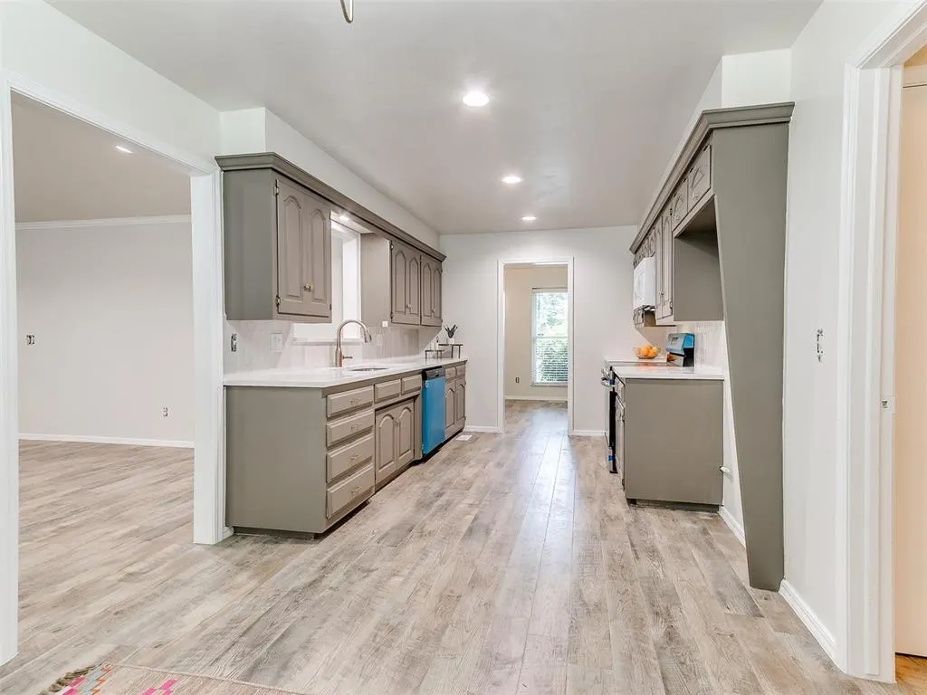 Photo 42 — 2317 NW 119 Street, Oklahoma City, OK 73120